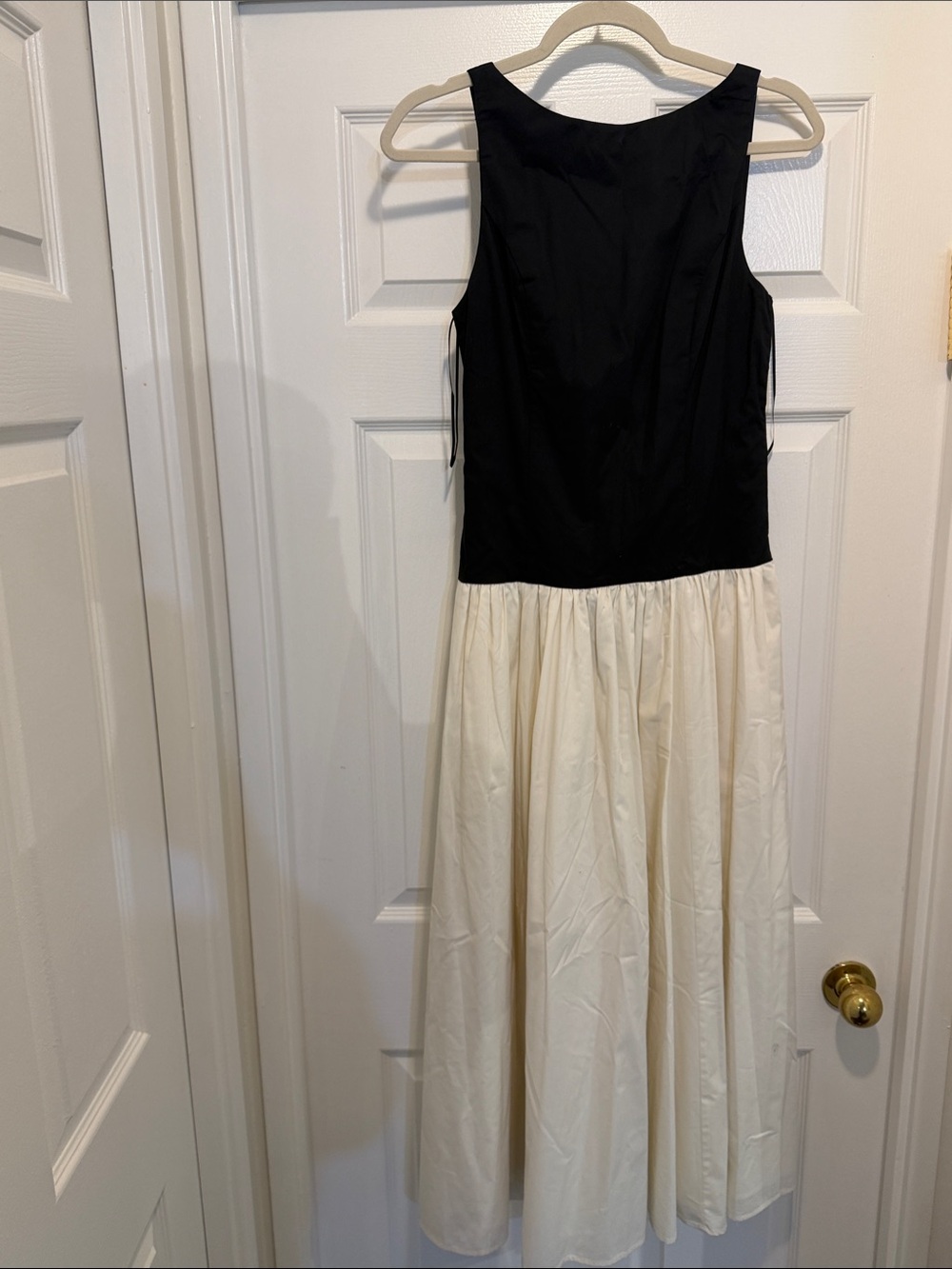Abercrombie & Fitch Black Bodice Cream Skirt Sleeveless Midi Dress (Never Worn)